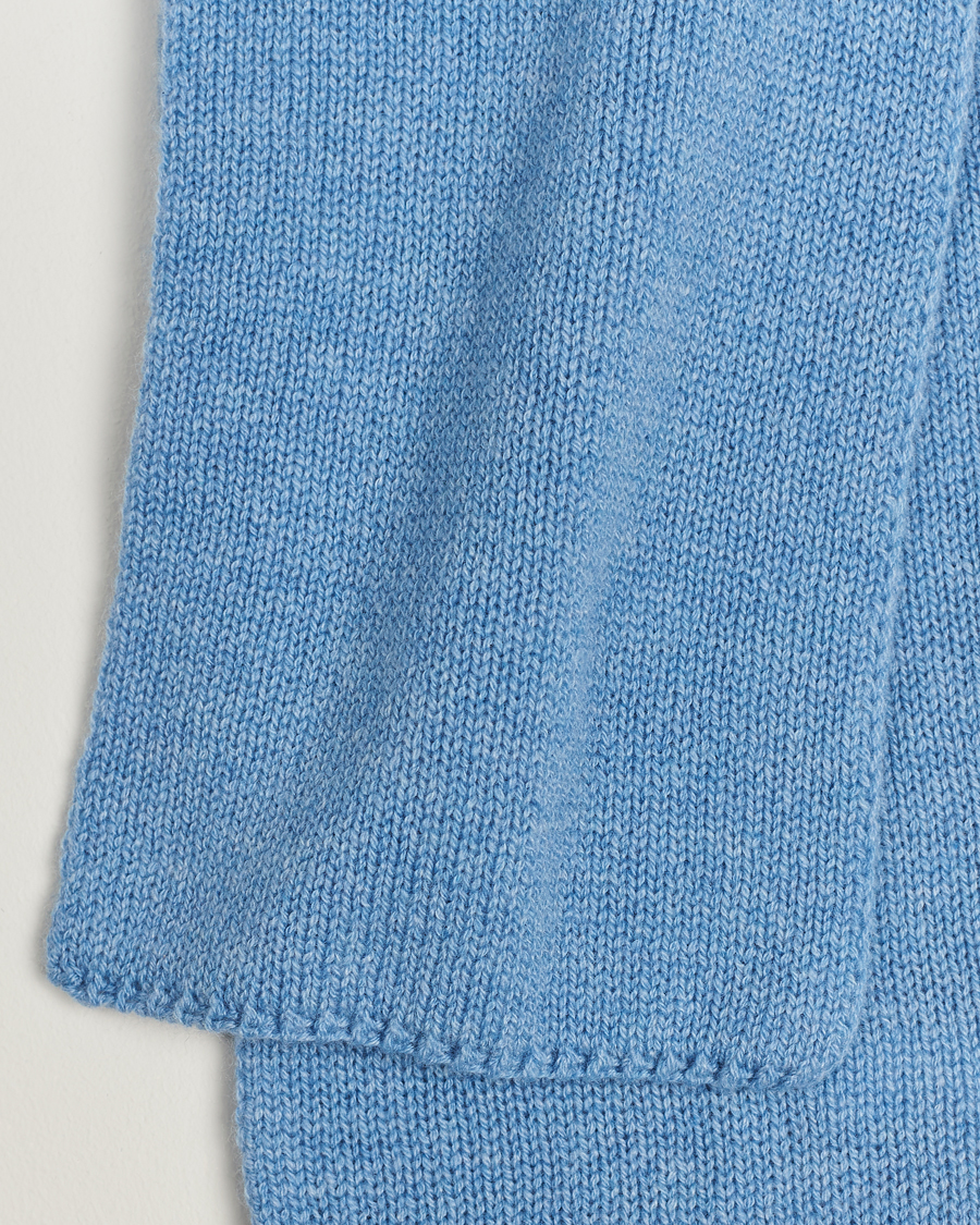 Herre | Piacenza Cashmere Short Loop Cashmere Scarf Light Blue | Piacenza Cashmere | Short Loop Cashmere Scarf Light Blue