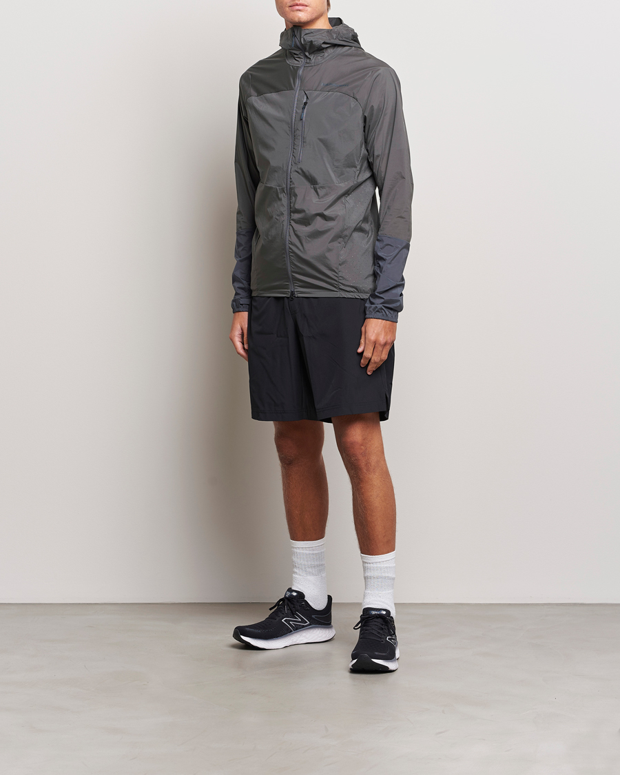 Herre | Jakker | Peak Performance | Vislight Wind Jacket Motion Grey/Omber Blue