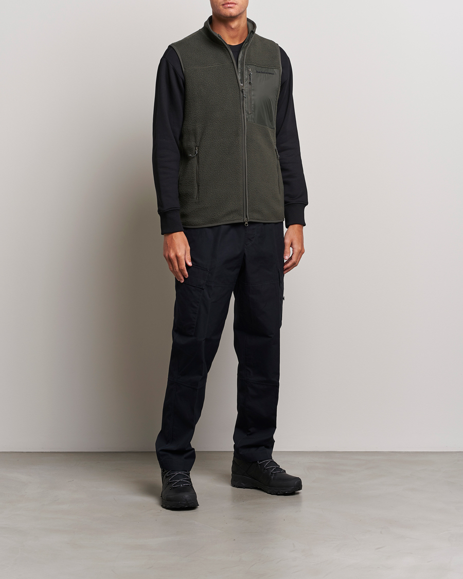 Herre | Veste | Peak Performance | Pile Vest Olive Extreme