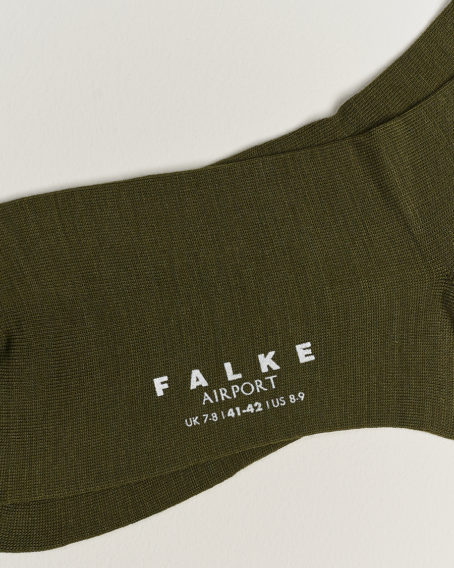 Herre |  | Falke | Airport Socks Artichoke Green