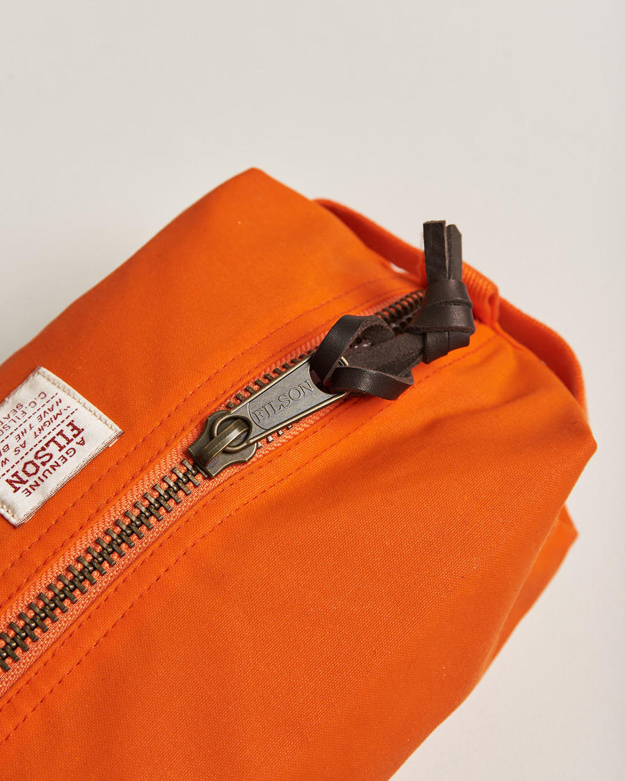 Herre | Filson Tin Cloth Travel Kit Flame | Filson | Tin Cloth Travel Kit Flame