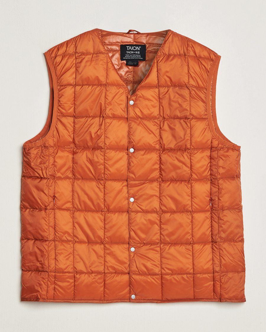 Herre | Jakker | TAION | V-Neck Lightweight Down Vest Brick Orange