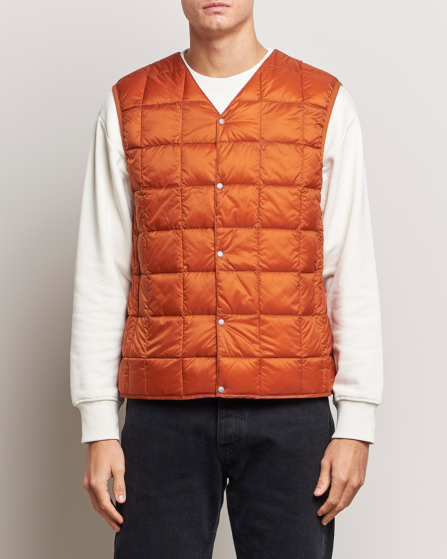 Herre | Jakker | TAION | V-Neck Lightweight Down Vest Brick Orange