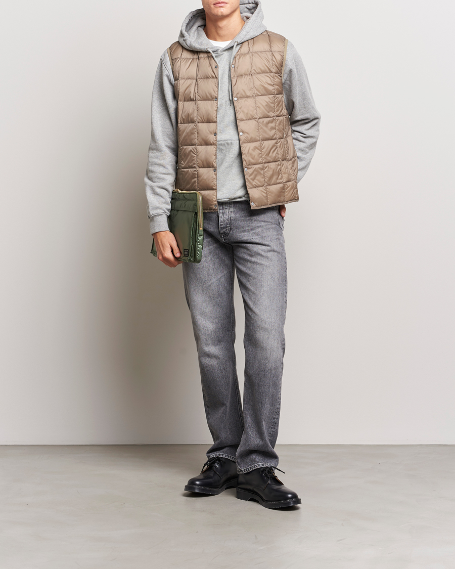 Herre | Jakker | TAION | V-Neck Lightweight Down Vest Khaki