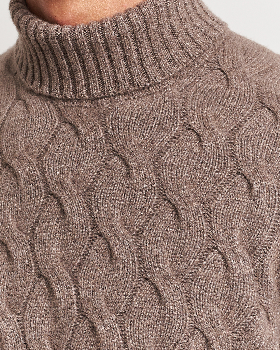 Herre | Trøjer | Oscar Jacobson | Seth Heavy Knitted Wool/Cashmere Cable Rollneck Brown