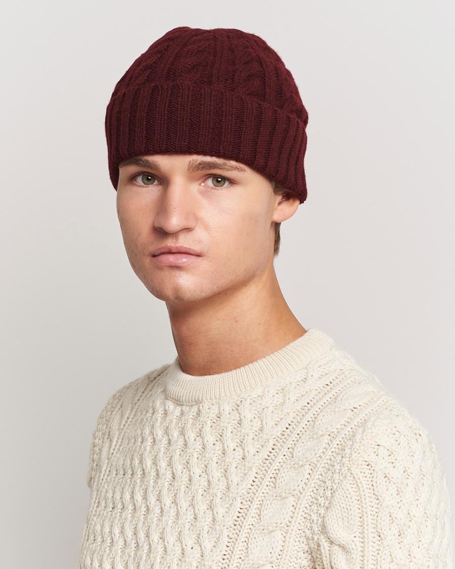 Herre |  | Sunspel | Lambswool Cable Hat Maroon