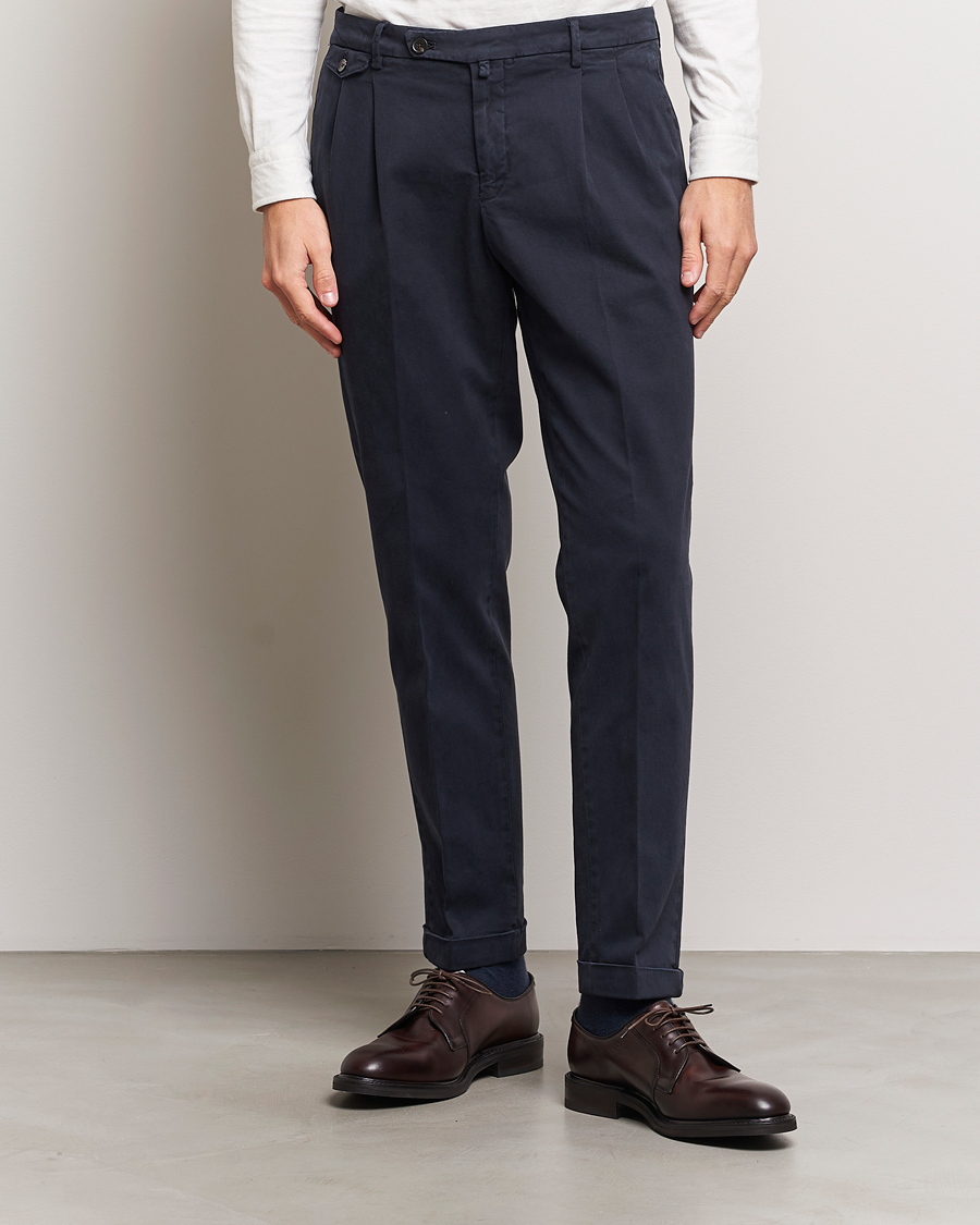 Herre | Bukser | Briglia 1949 | Easy Fit Pleated Cotton Stretch Chino Navy