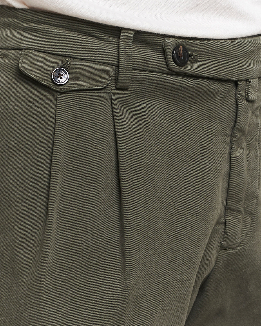 Herre | Bukser | Briglia 1949 | Easy Fit Pleated Cotton Stretch Chino Military