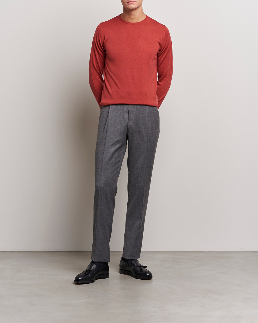 Herre | Trøjer | John Smedley | Lundy Extra Fine Merino Crew Neck Redwood