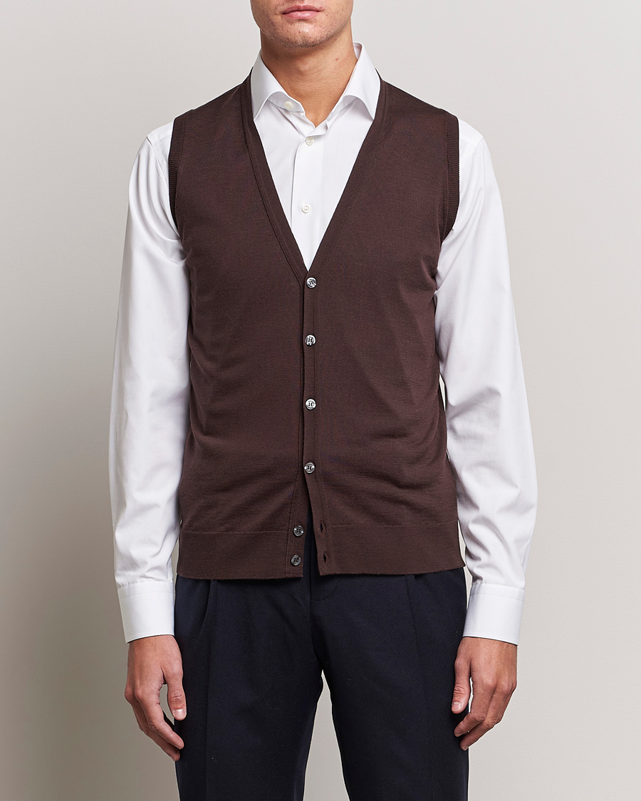Herre | Slipovers | John Smedley | Huntswood Slim Fit Waistcoat Truffle Brown