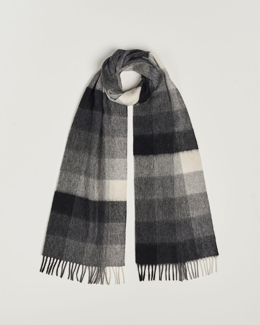 Herre | Amanda Christensen Merino Wool Block Check Scarf Black/Grey | Amanda Christensen | Merino Wool Block Check Scarf Black/Grey
