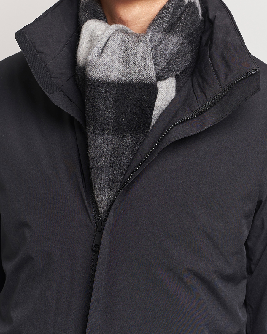 Herre | Amanda Christensen Merino Wool Block Check Scarf Black/Grey | Amanda Christensen | Merino Wool Block Check Scarf Black/Grey