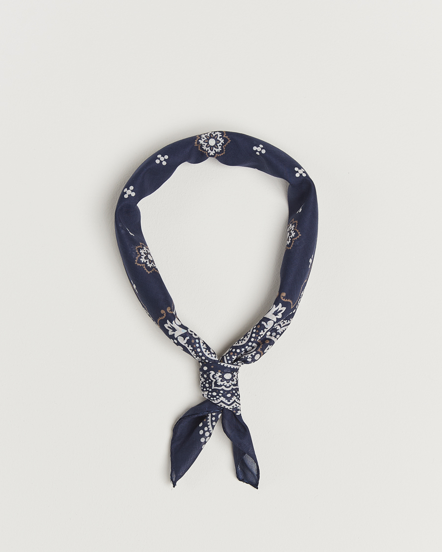 Herre | Amanda Christensen Cotton Voilé Printed Flower Bandana Navy | Amanda Christensen | Cotton Voilé Printed Flower Bandana Navy