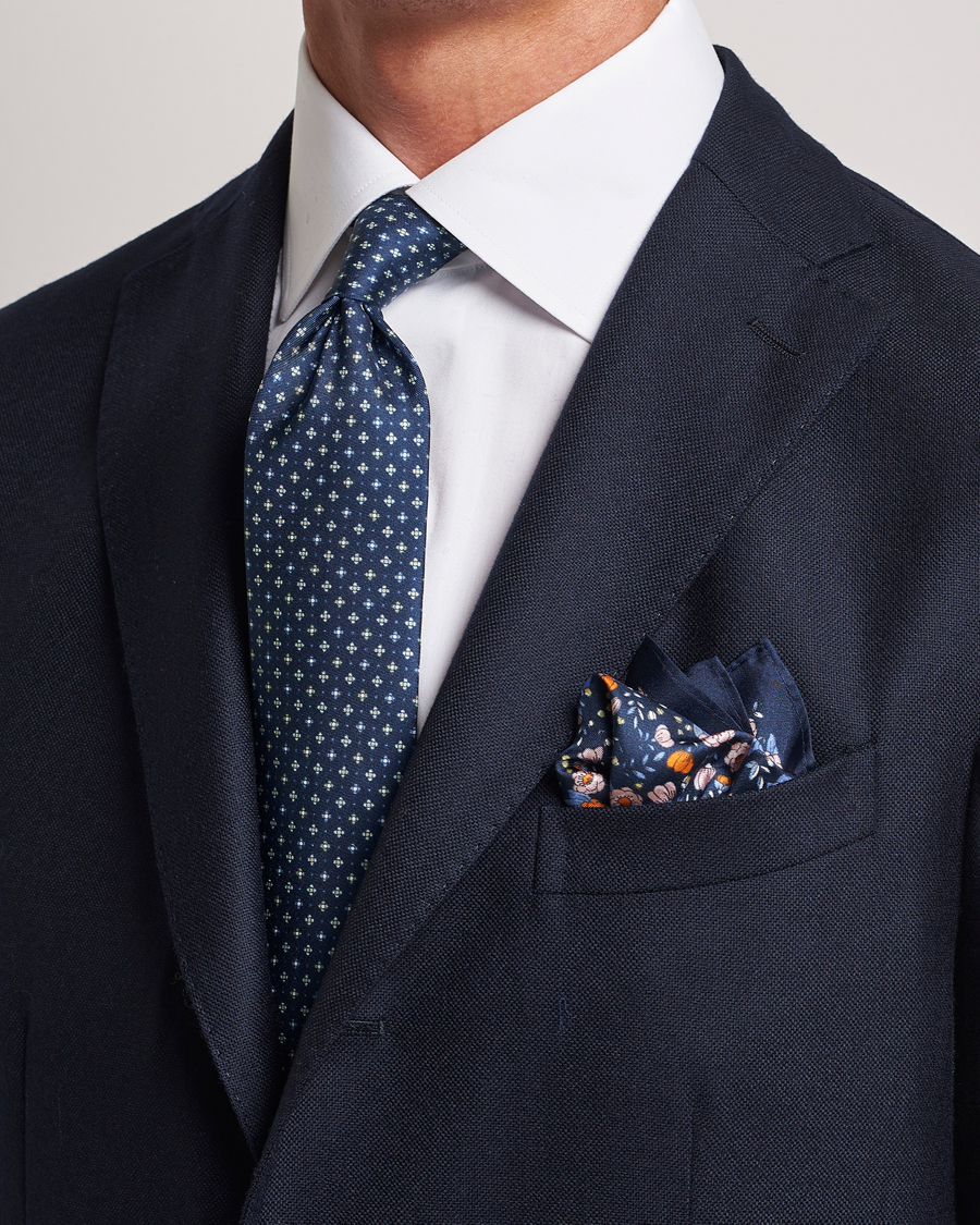 Herre | Amanda Christensen Box Set Silk 8cm Tie and Twill Pocket Square Navy | Amanda Christensen | Box Set Silk 8cm Tie and Twill Pocket Square Navy
