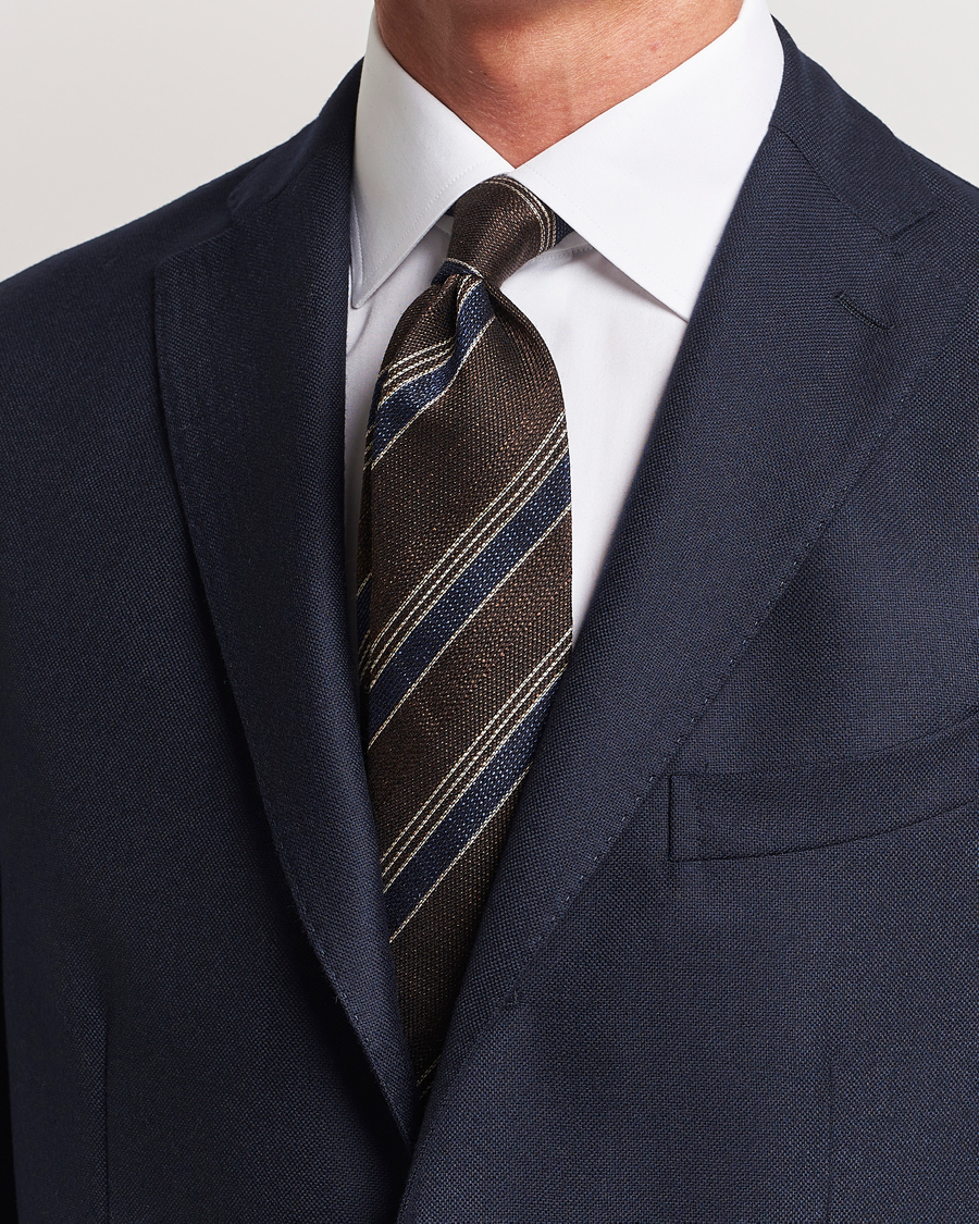 Herre | Amanda Christensen Cotton/Wool/Silk 8cm Regimental Stripe Tie Brown/Navy | Amanda Christensen | Cotton/Wool/Silk 8cm Regimental Stripe Tie Brown/Navy