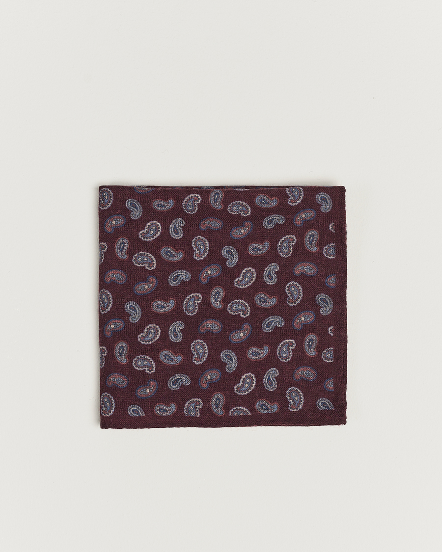 Herre | Amanda Christensen Wool Flannel Printed Paisley Pocket Square Wine | Amanda Christensen | Wool Flannel Printed Paisley Pocket Square Wine