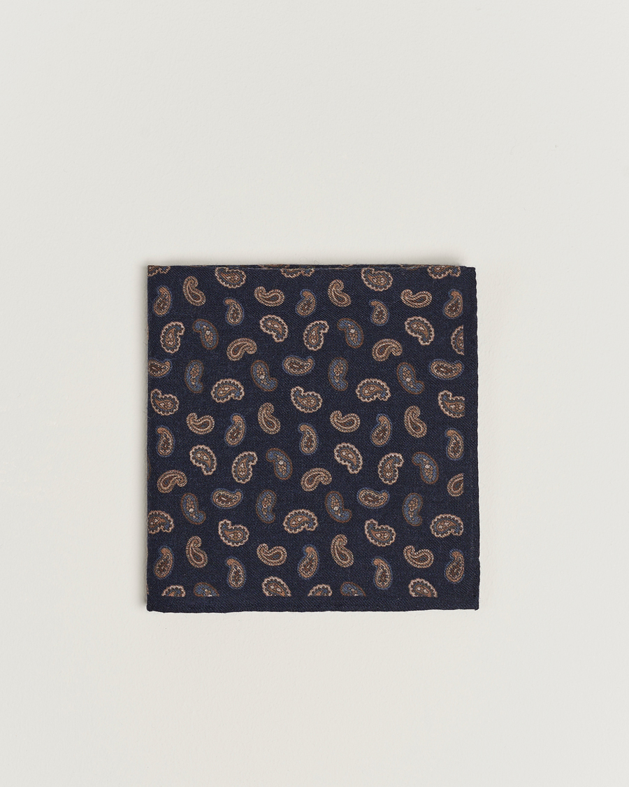 Herre | Amanda Christensen Wool Flannel Printed Paisley Pocket Square Navy | Amanda Christensen | Wool Flannel Printed Paisley Pocket Square Navy
