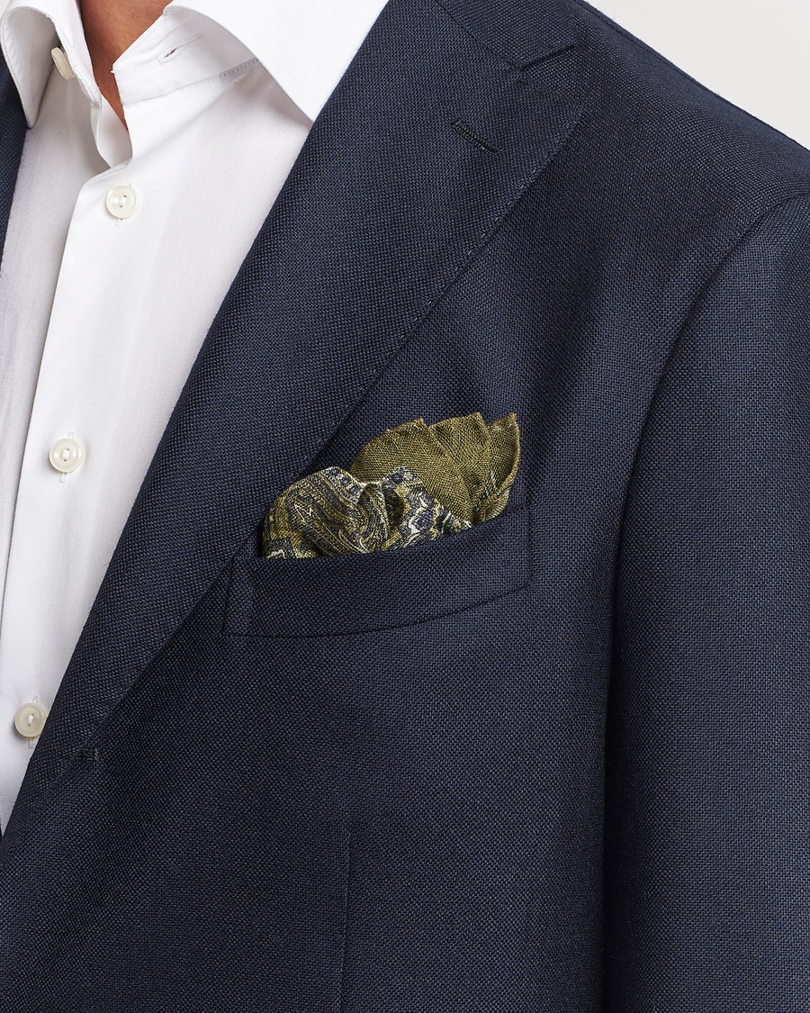 Herre | Amanda Christensen Wool Printed Large Paisley Pocket Square Green Melange | Amanda Christensen | Wool Printed Large Paisley Pocket Square Green Melange