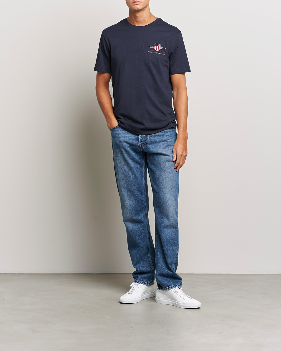Herre | T-Shirts | GANT | Archive Shield Small Logo T-Shirt Evening Blue