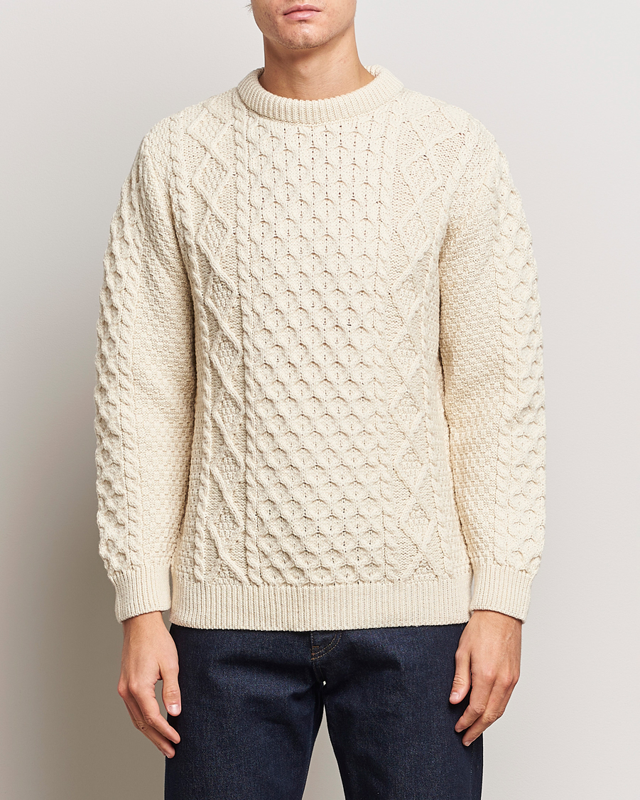 Herre | Gloverall | Gloverall | Merino Wool Aran Cable Knitted Crew Neck Ecru