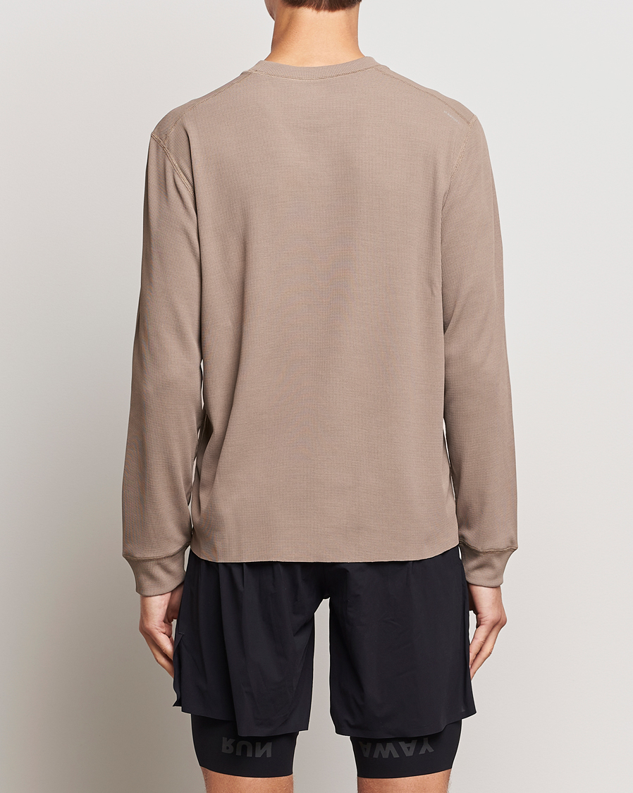 Herre | T-Shirts | Satisfy | Aura3D Base Layer Khaki