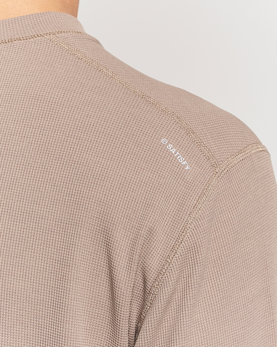 Herre | T-Shirts | Satisfy | Aura3D Base Layer Khaki