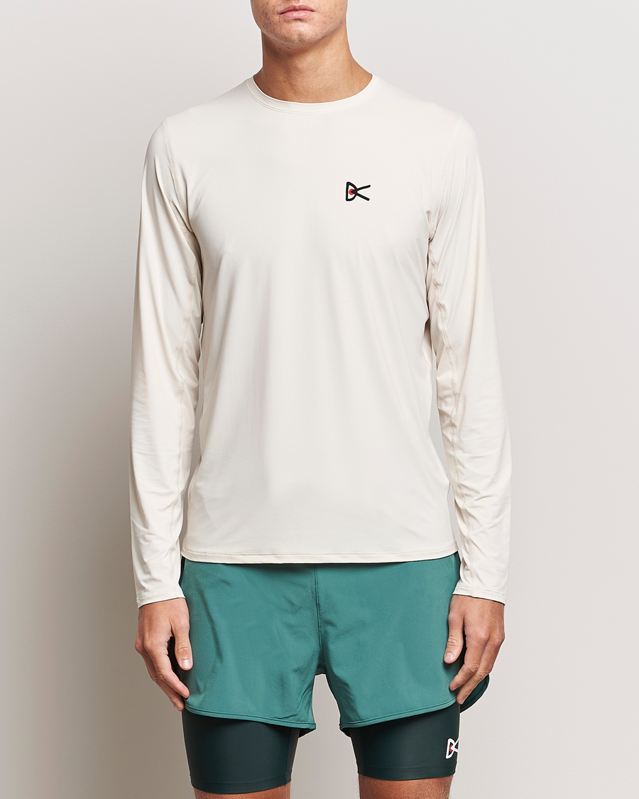 Herre | Langærmede t-shirts | District Vision | Ultralight Aloe Long Sleeve Mushroom