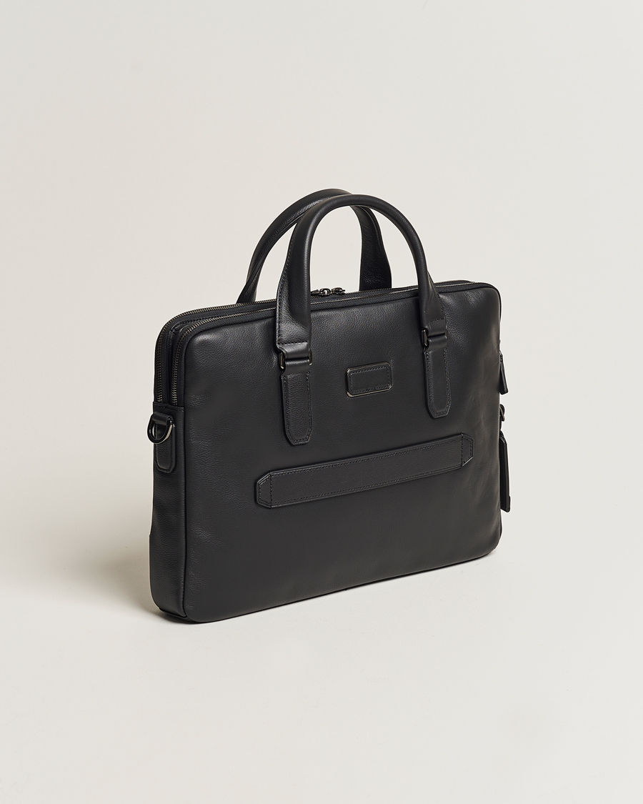Herre | TUMI Harrison Sycamore Slim Leather Brief Black | TUMI | Harrison Sycamore Slim Leather Brief Black