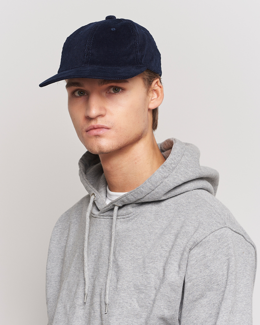 Herre | BEAMS PLUS 6 Panel Corduroy Cap Navy | BEAMS PLUS | 6 Panel Corduroy Cap Navy
