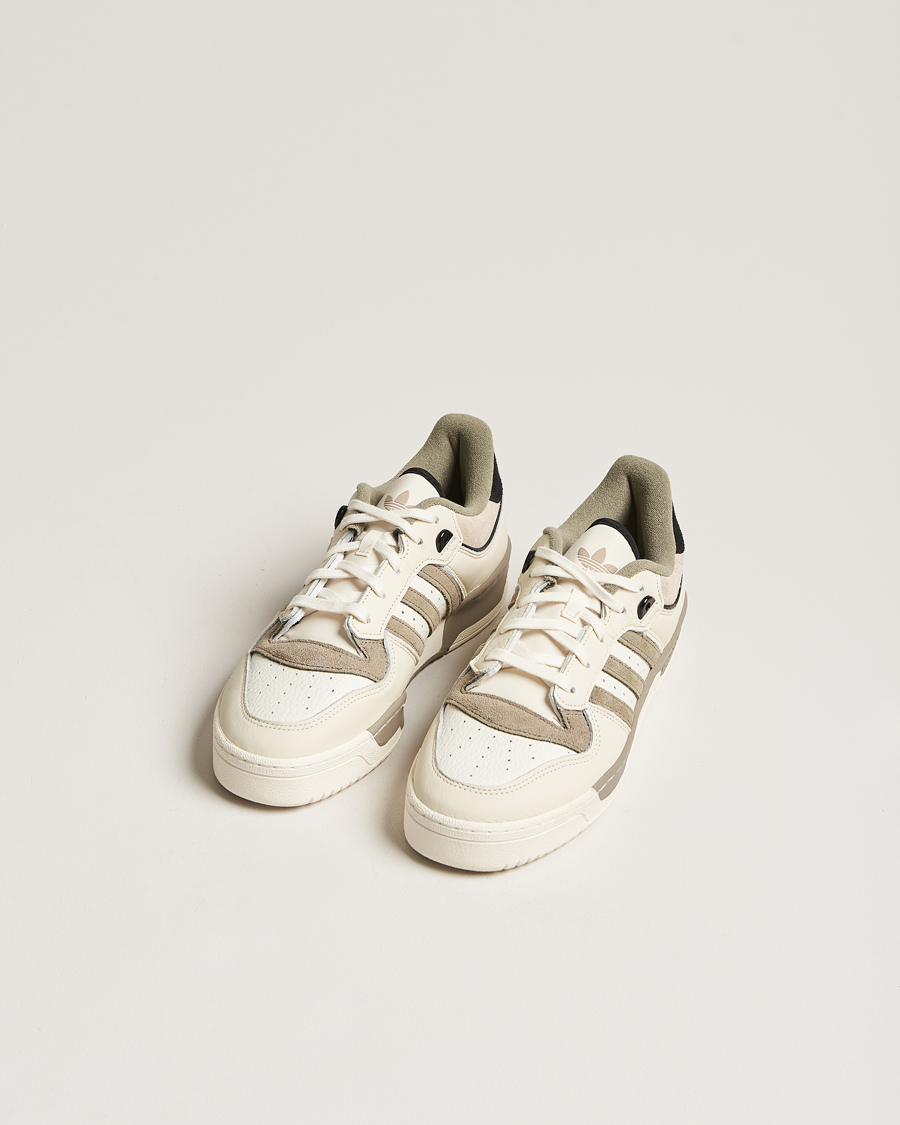 Herre | Sneakers med lavt skaft | adidas Originals | Rivalry 86 Sneaker Off White/Black