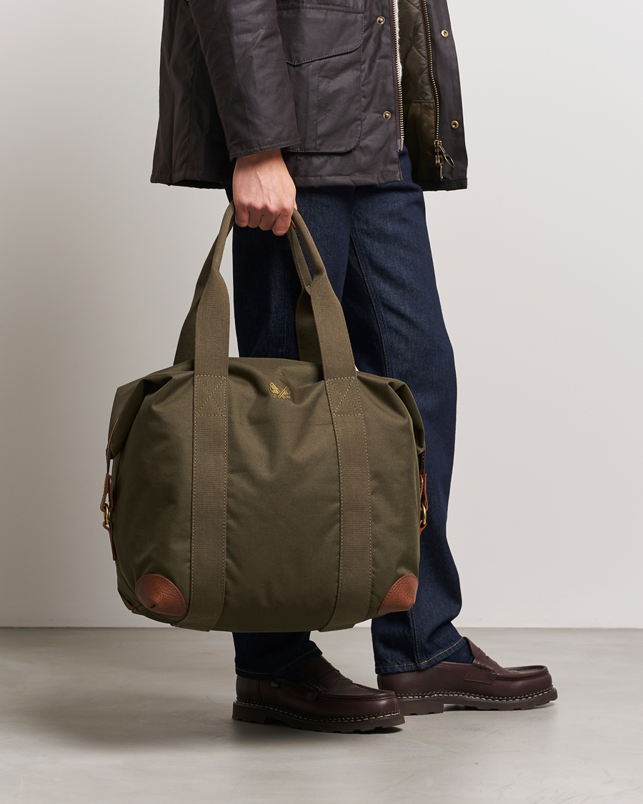 Herre | Weekendtasker | Bennett Winch | Small Nylon Cargo Bag Olive