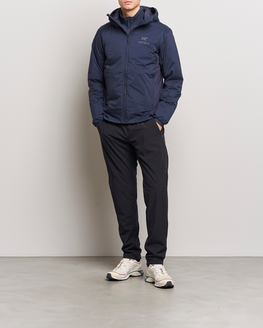 Arc teryx Atom Hooded Jacket Black Sapphire CareOfCarl