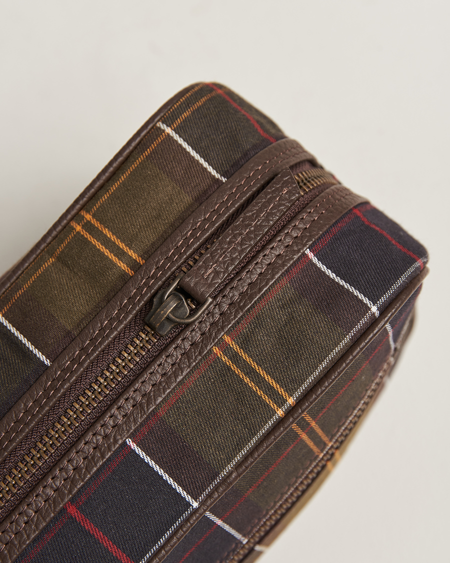 Herre | Barbour Lifestyle Tartan Leather Washbag Classic Tartan | Barbour Lifestyle | Tartan Leather Washbag Classic Tartan