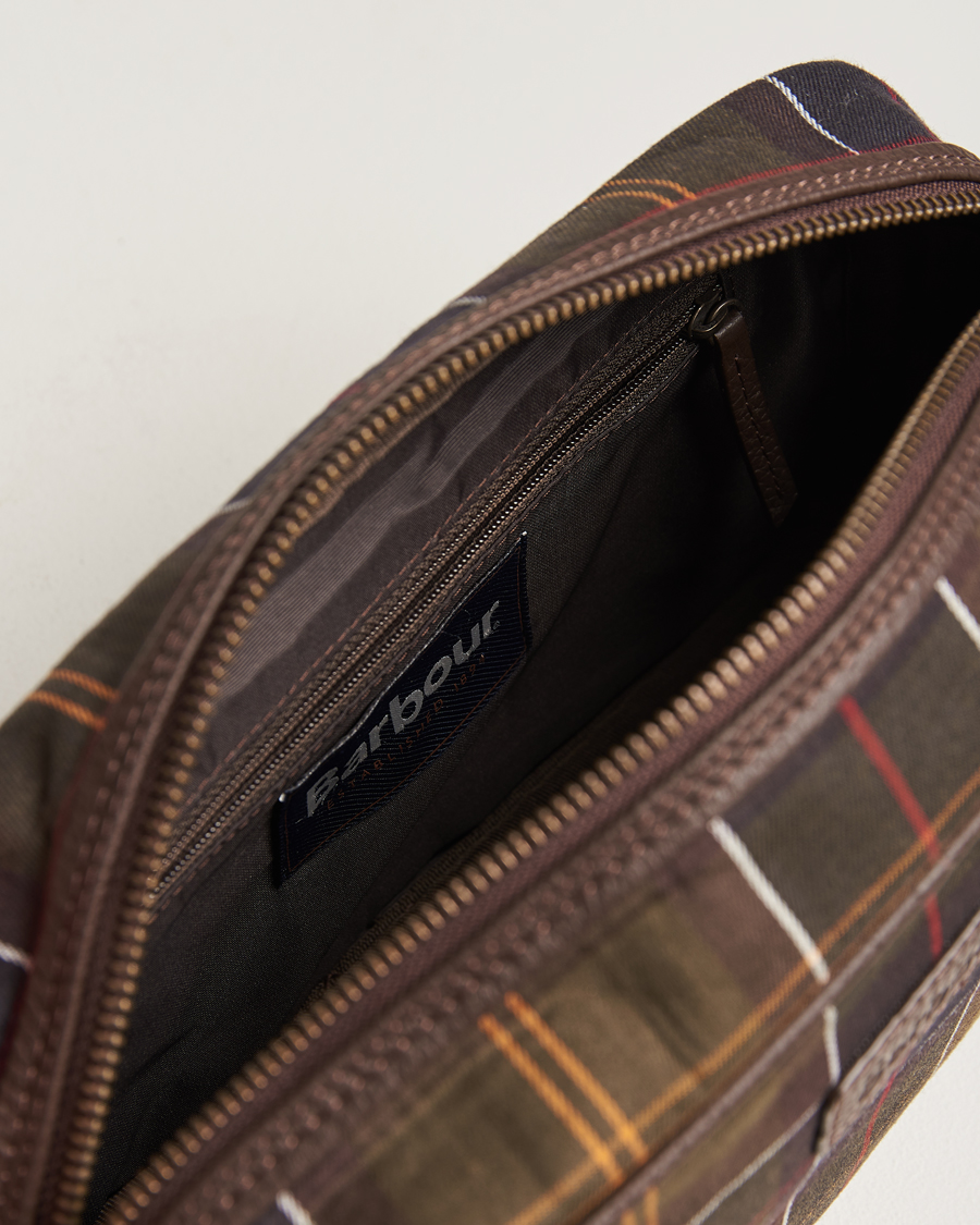 Herre | Barbour Lifestyle Tartan Leather Washbag Classic Tartan | Barbour Lifestyle | Tartan Leather Washbag Classic Tartan