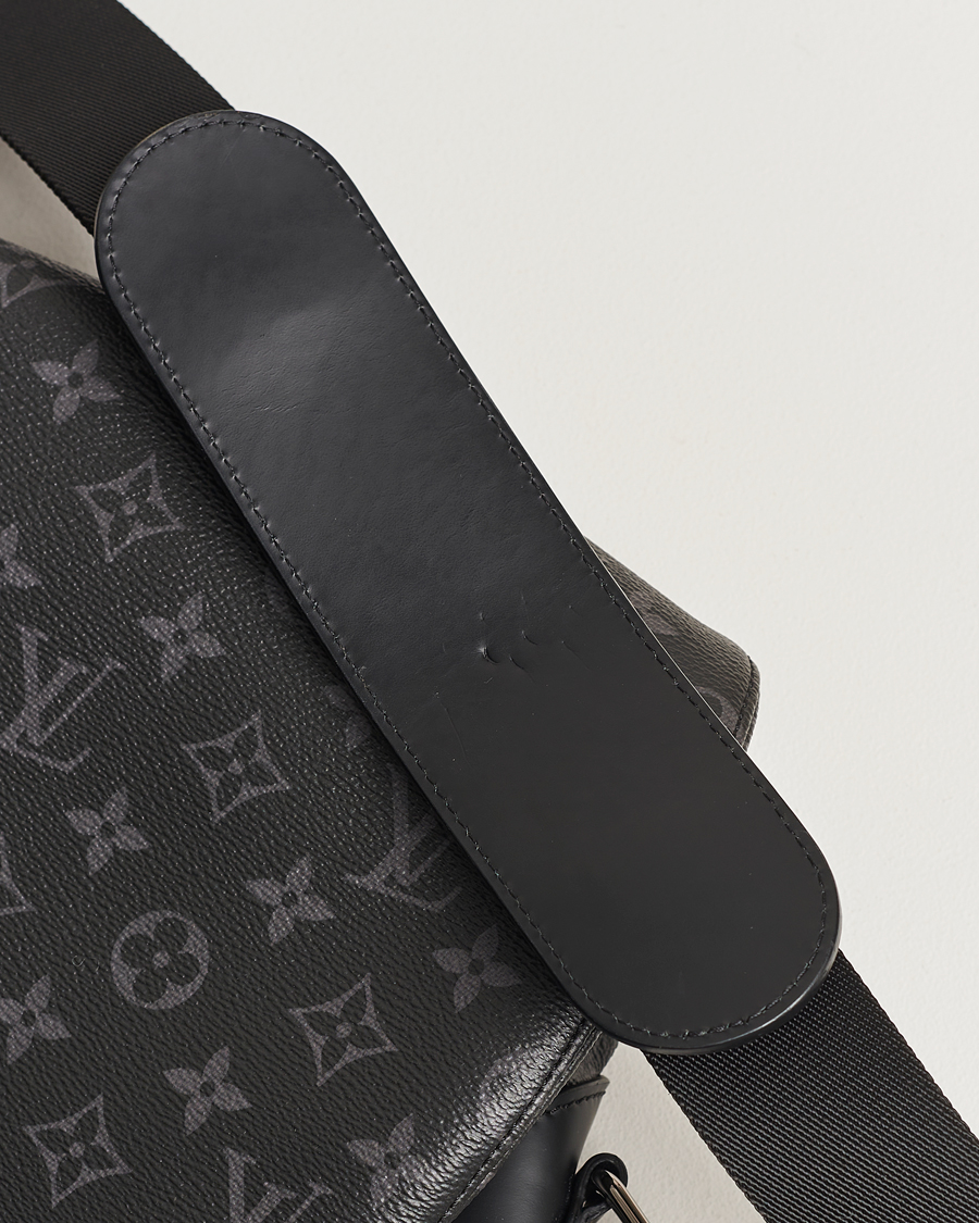 Herre | Louis Vuitton Pre-Owned Messenger Voyager MM Bag Monogram Eclipse | Louis Vuitton Pre-Owned | Messenger Voyager MM Bag Monogram Eclipse