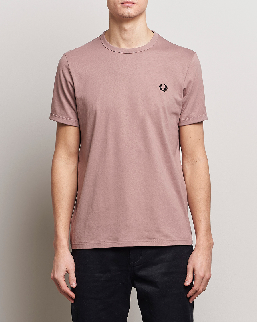 Herre | T-Shirts | Fred Perry | Ringer T-Shirt Dusty Pink