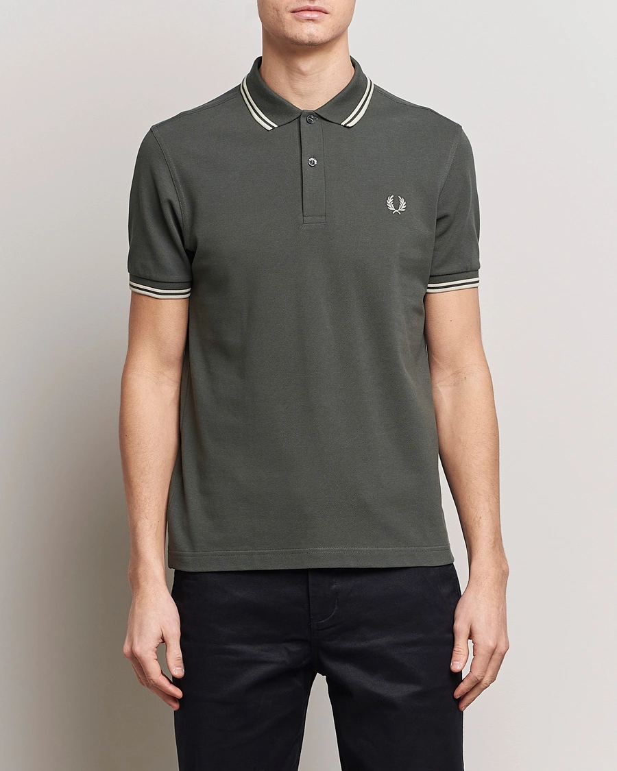 Herre | Kortærmede polotrøjer | Fred Perry | Twin Tipped Polo Shirt Field Green