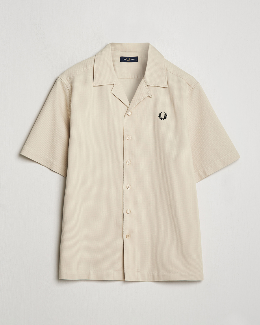 Herre | Skjorter | Fred Perry | Pique Textured Short Sleeve Shirt Oatmeal