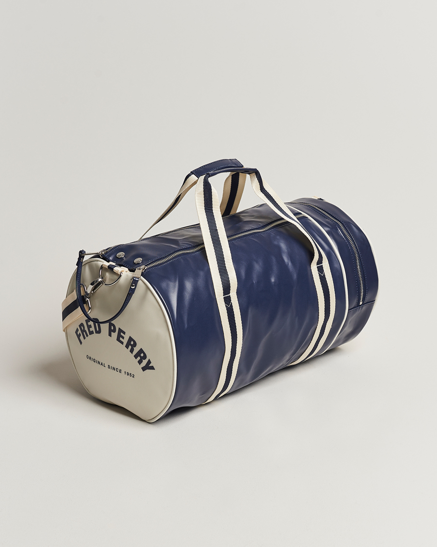 Herre | Fred Perry Classic Barrel Bag Navy/Ecru | Fred Perry | Classic Barrel Bag Navy/Ecru