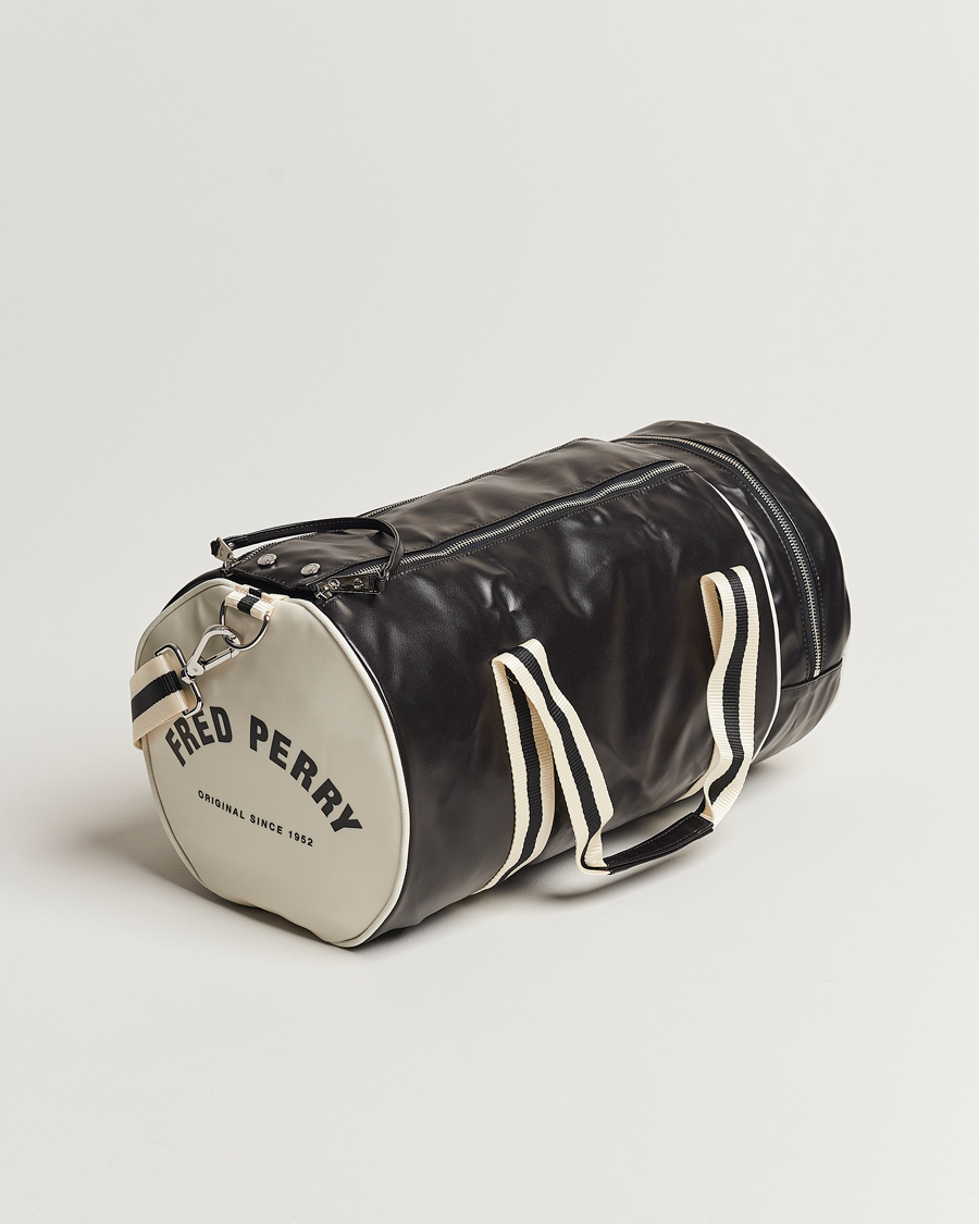 Herre | Tasker | Fred Perry | Classic Barrel Bag Black/Ecru