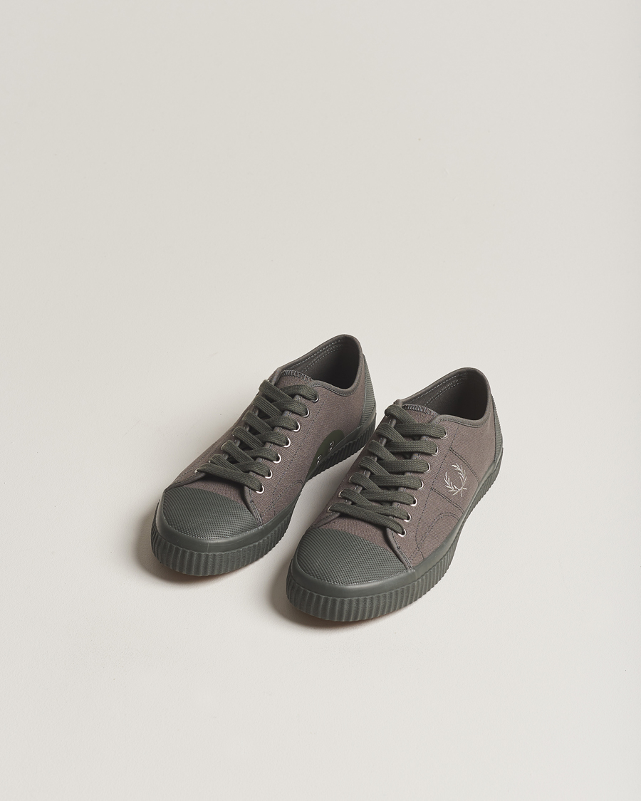 Herre | Sneakers | Fred Perry | Hughes Canvas Sneaker Field Green