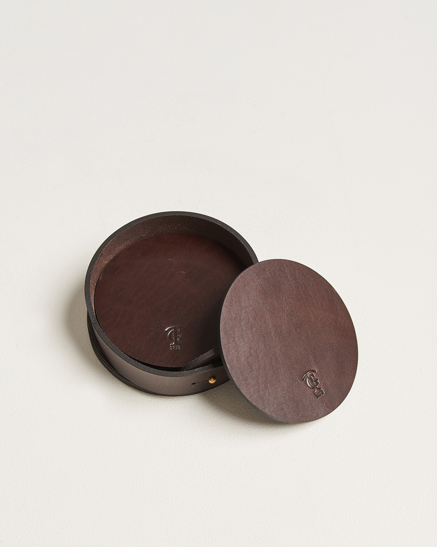 Herre | Til hjemmet | Tärnsjö Garveri | Leather Coaster Set 006 Dark Brown