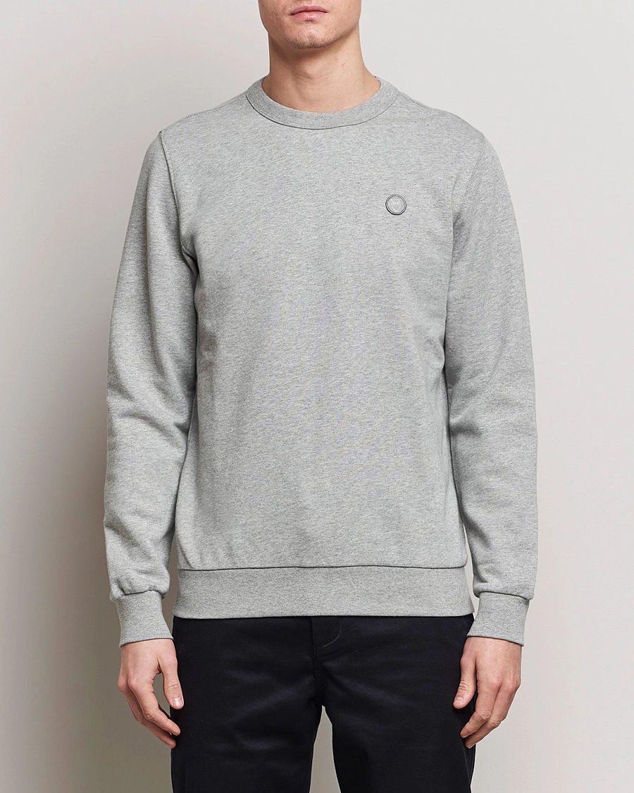Herre | Grå sweatshirts | KnowledgeCotton Apparel | Erik Badge Sweatshirt Grey Melange