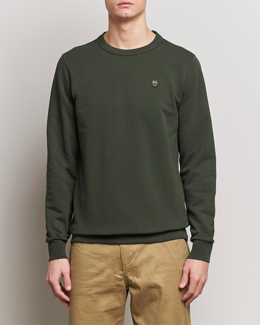 Herre | Tøj | KnowledgeCotton Apparel | Erik Badge Sweatshirt Forest Night