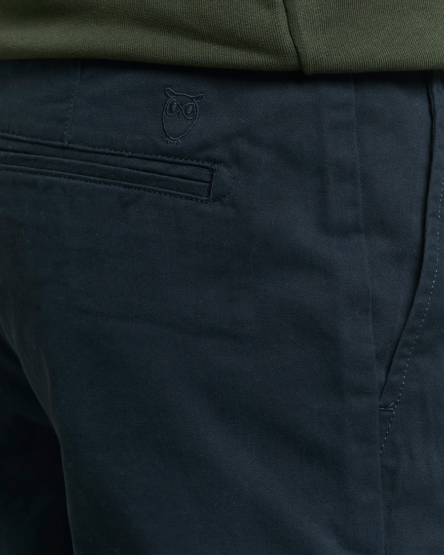 Herre | Bukser | KnowledgeCotton Apparel | Chuck Regular Cotton Twill Chino Total Eclipse
