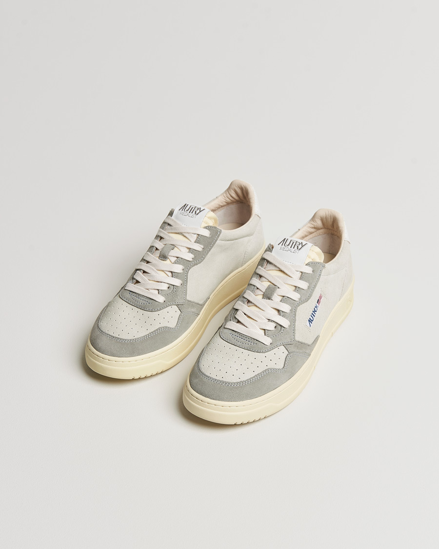 Herre | Autry Medalist Low Suede Sneaker Grey/Cream | Autry | Medalist Low Suede Sneaker Grey/Cream