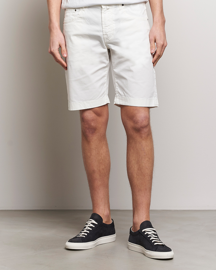 Herre | Chino shorts | Jacob Cohën | Nicolas Cotton Gabardine Shorts White
