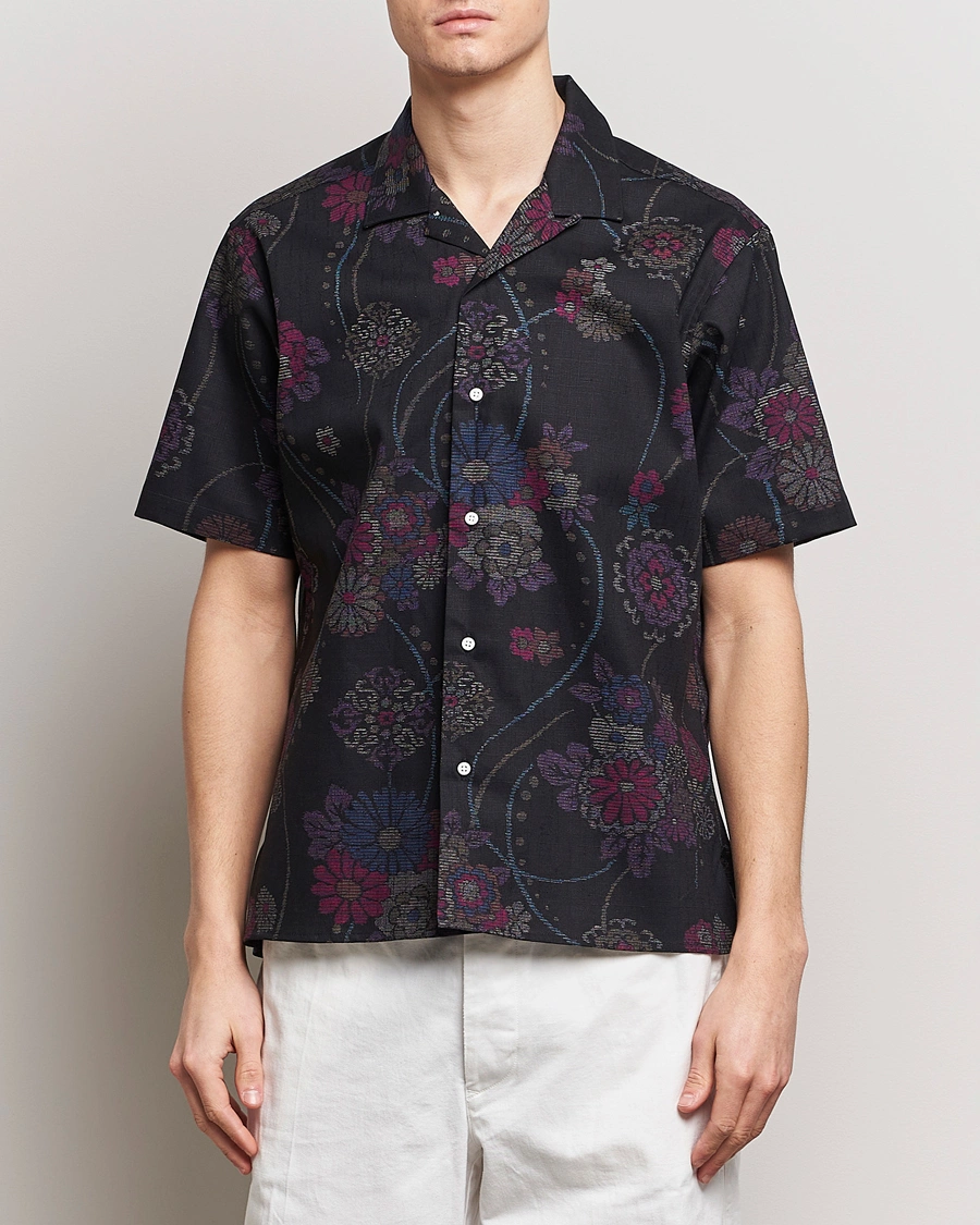 Herre | Preppy Authentic | Gitman Vintage | Japanese Floral Jacquard Camp Shirt Black