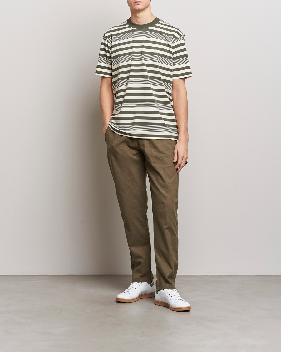 Herre | T-Shirts | NN07 | Adam Striped Crew Neck T-Shirt Capers Green