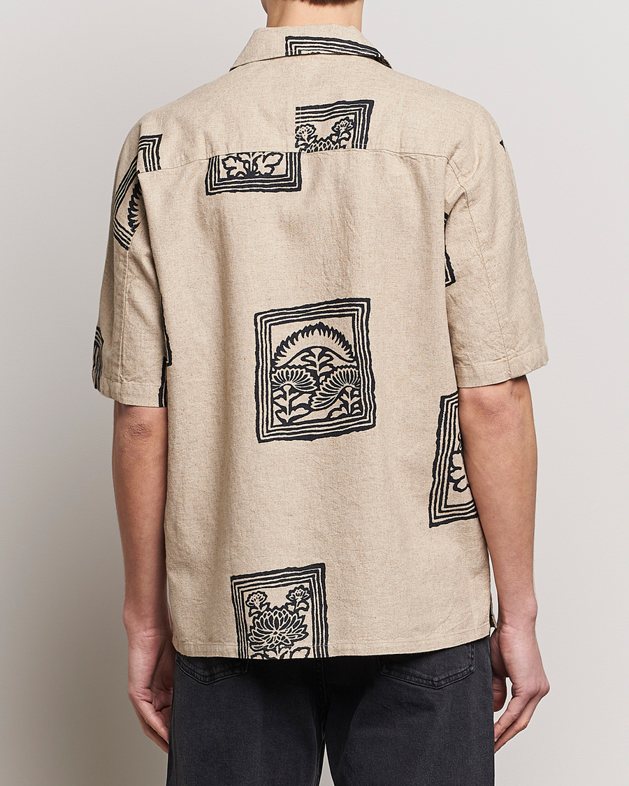 Herre | Skjorter | NN07 | Ole Printed Short Sleeve Shirt Oatmeal